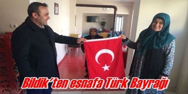 Bildik´ten esnafa Türk Bayrağı 