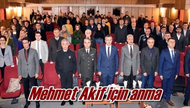 Mehmet Akif için anma