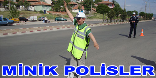 Minik Trafik Polisleri