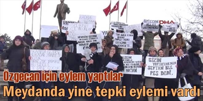 Özgecan için eylem yaptılar