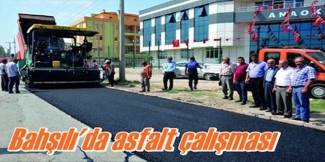 Bahşılı´da yollar asfaltlanıyor