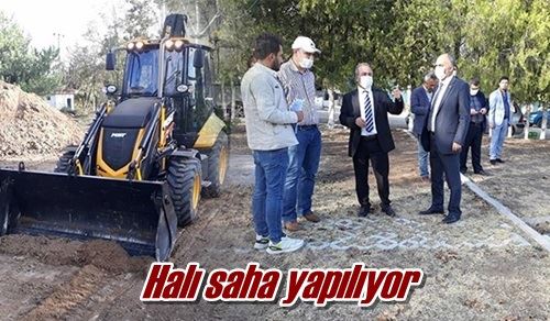 Halı saha yapılıyor