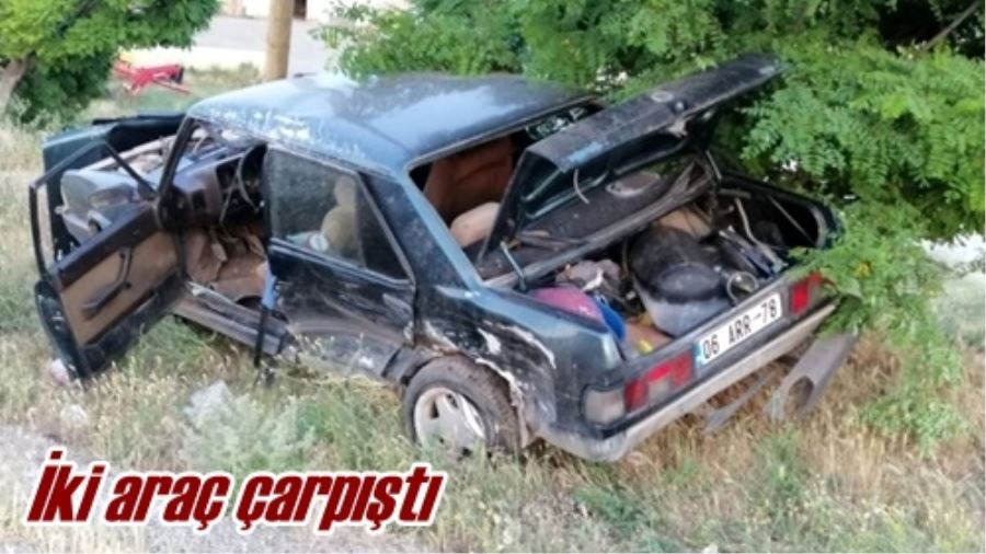 İki araç çarpıştı