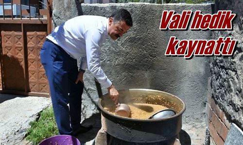 Vali hedik kaynattı