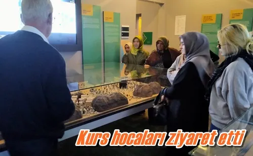 Kurs hocaları ziyaret etti