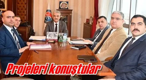 Projeleri konuştular