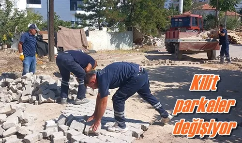 Kilit parkeler değişiyor