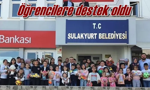 Öğrencilere destek oldu