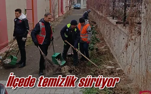 İlçede temizlik sürüyor