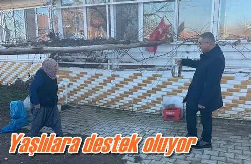 Yaşlılara destek oluyor