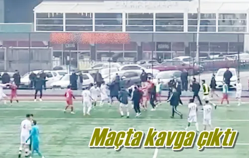 Maçta kavga çıktı