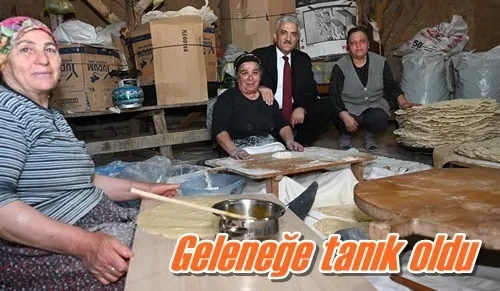 Geleneğe tanık oldu
