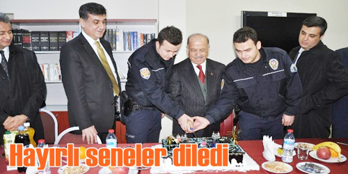 Hayırlı seneler diledi 	