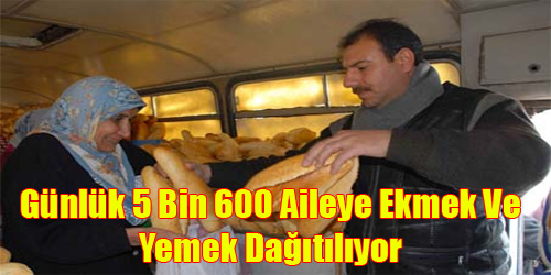  Ekmek Ve Yemek Dağıtılıyor